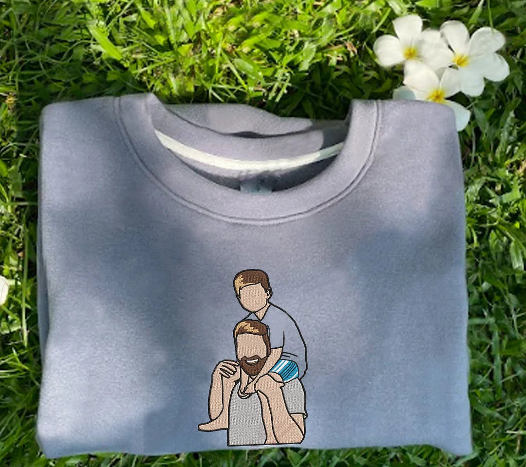Customized Picture Embroidered Sweatshirt