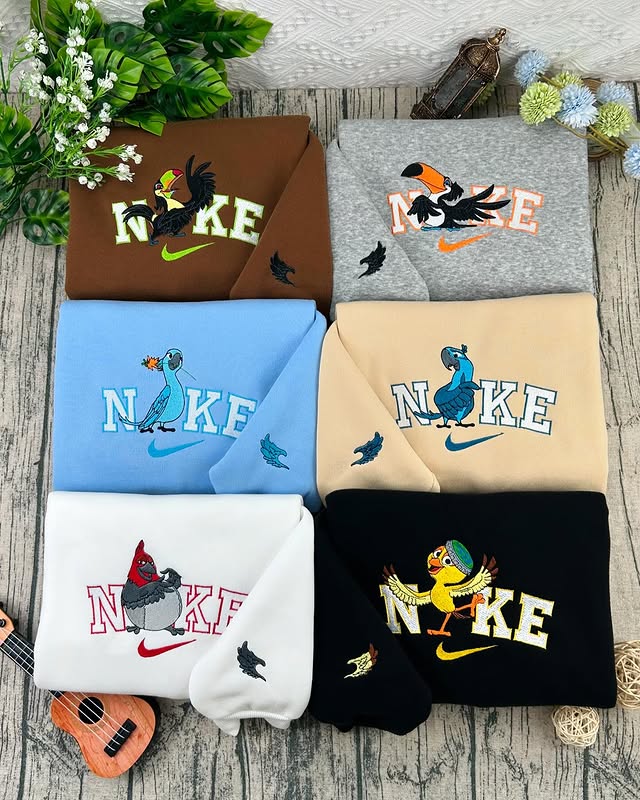 Jewel & Blu Rio Movie Embroidery Sweatshirt