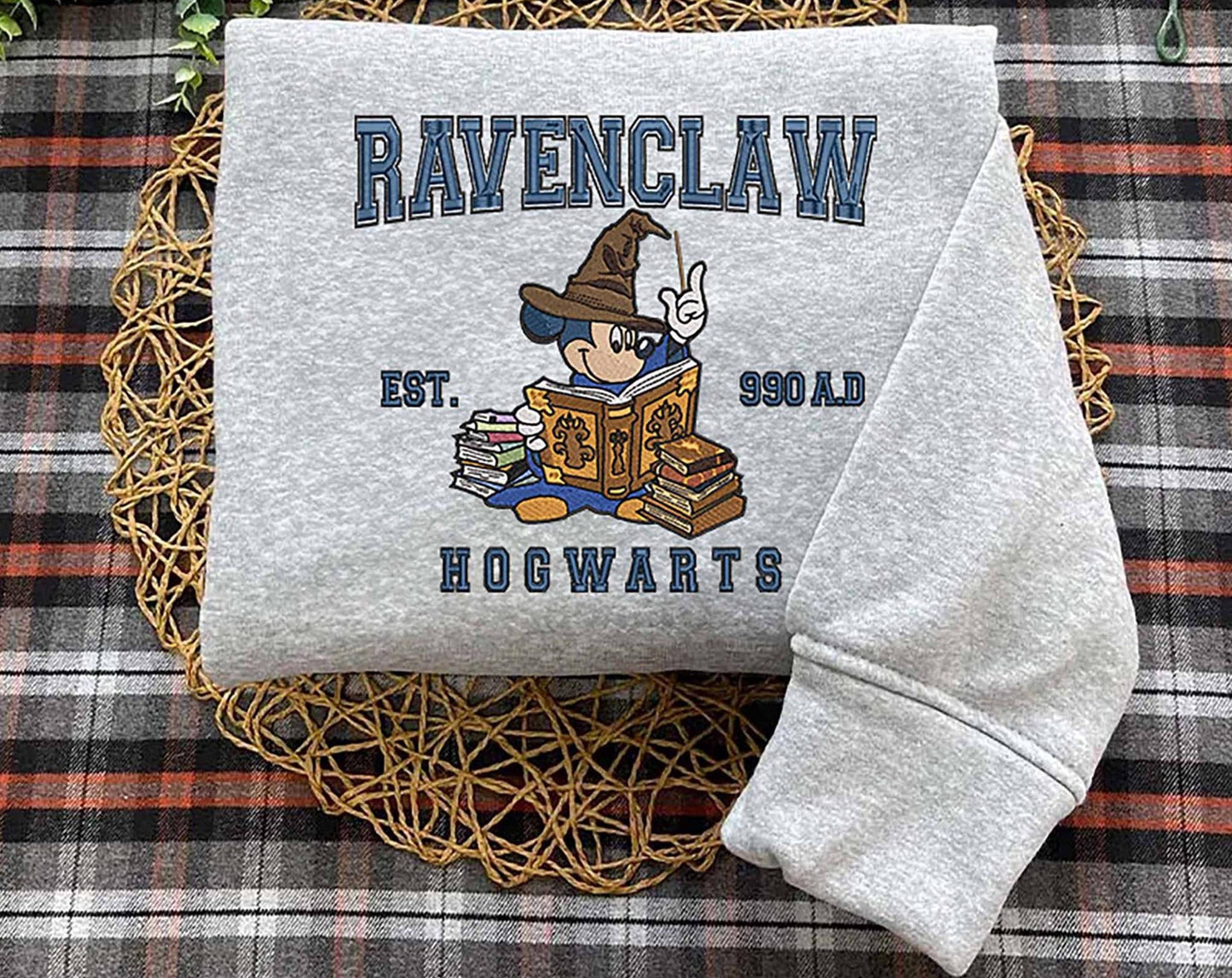 Hogwarts Mickey Embroidery Sweatshirt