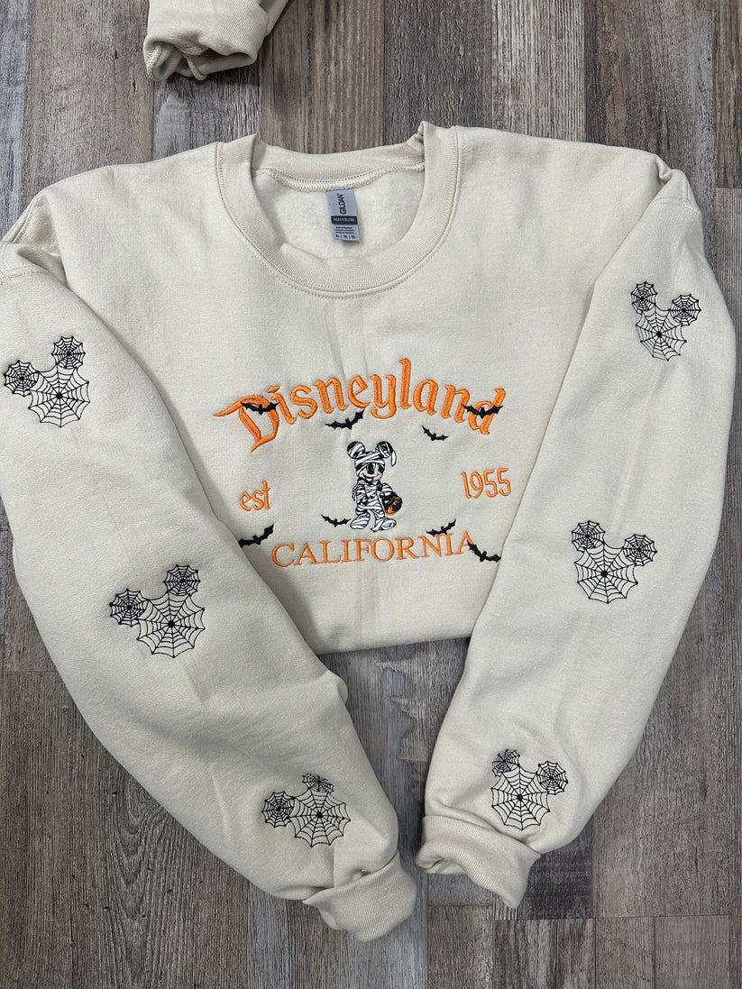 Disneyland Mickey and Minnie Embroidery Sweatshirt