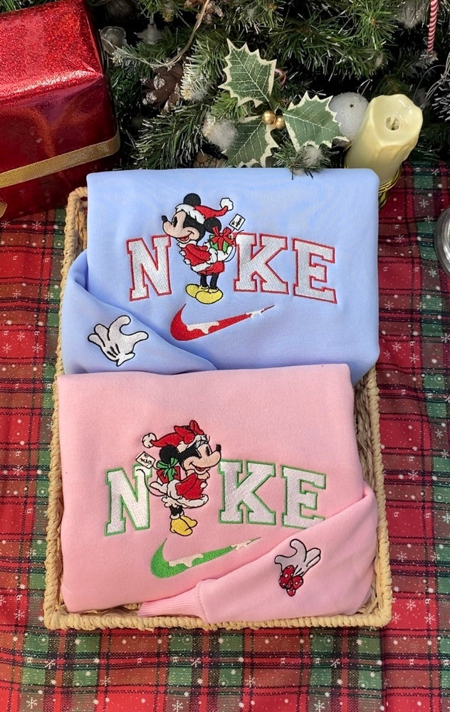 Mickey And Minnie Mouse Xmas Embroidered Sweatshirt