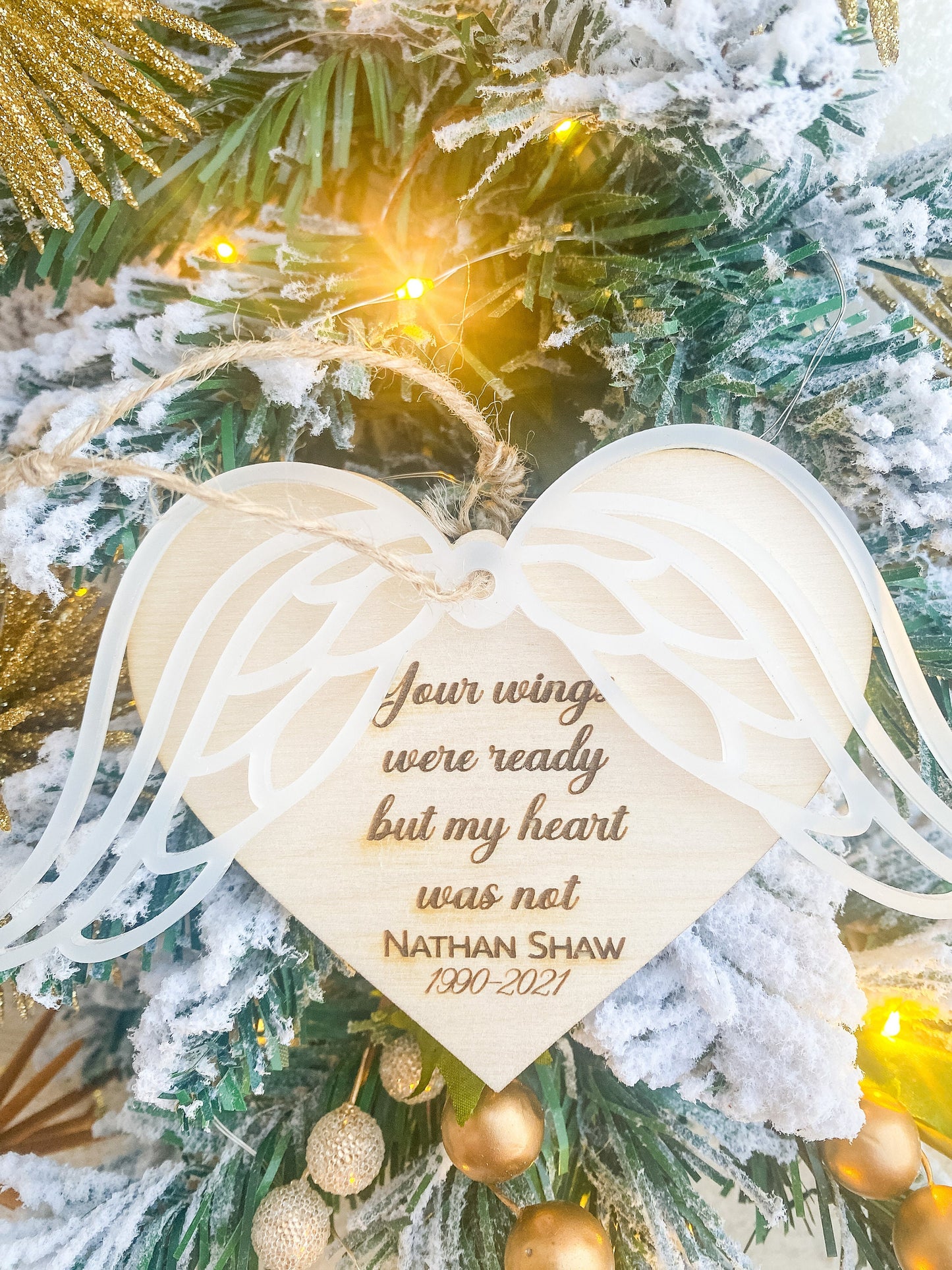 Personalized Memorial Angel wings Heart Ornament