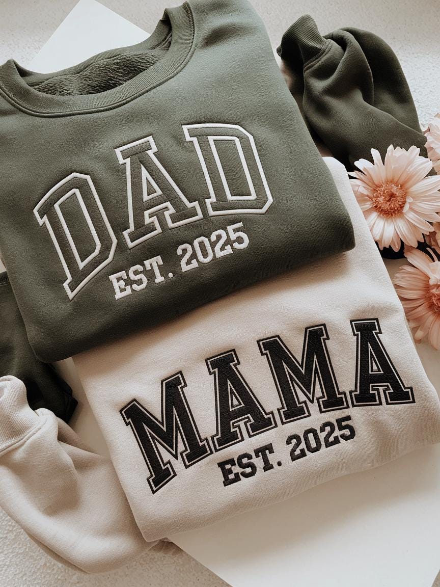 Personalized Mama & Dad Embroidered Sweatshirt