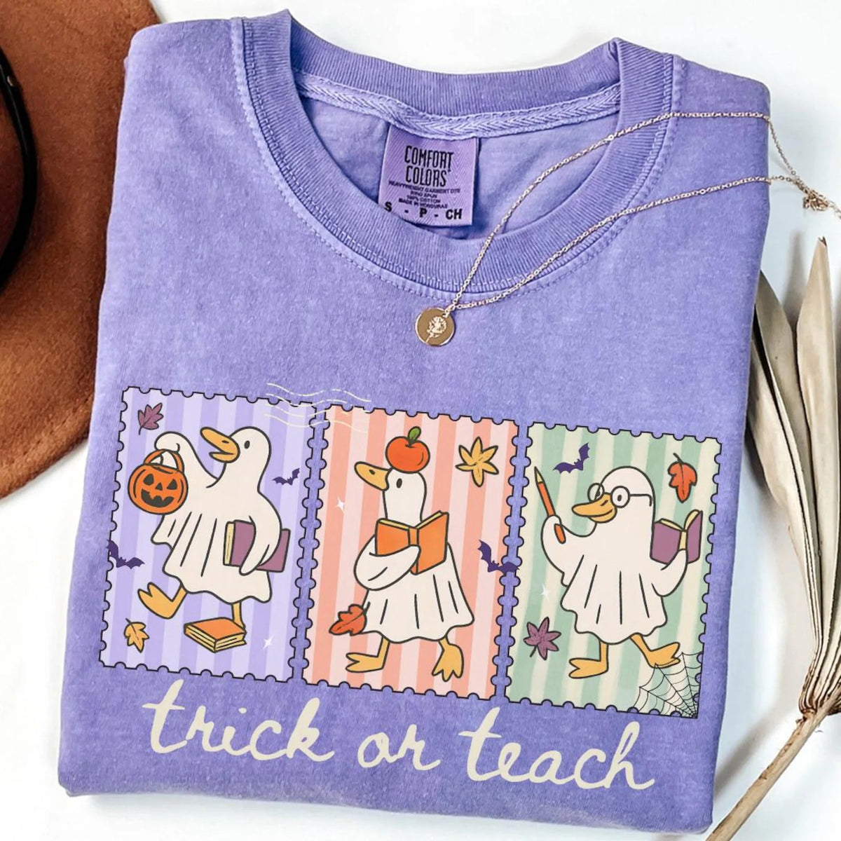 Funny teacher goose Halloween  Comfort color T-Shirt