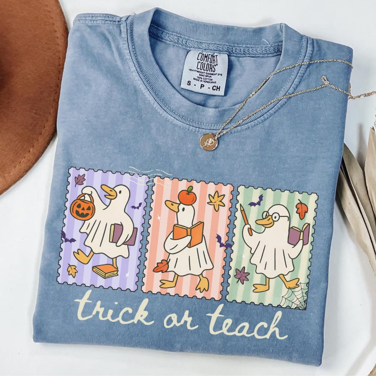 Funny teacher goose Halloween  Comfort color T-Shirt